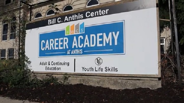 FWCSCareerAcademyJobFair.jpg?Revision=Wyy&Timestamp=Yv0QC8